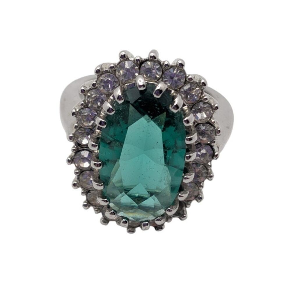Silver Tone Green Emerald Cut Crystal Halo Cocktail Statement Ring Size 8 Glam